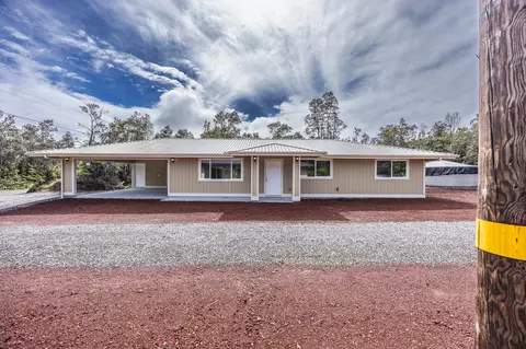 11-3895 Nahelenani St, Volcano, HI 96785