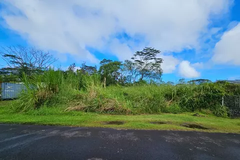 Hee St, Pahoa, HI 96778