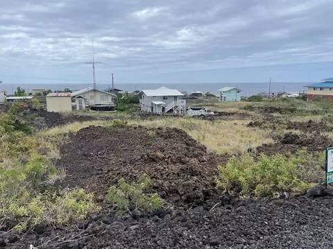 22 Elima Ave, Captain Cook, HI 96704