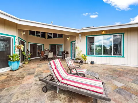 92-8477 Bougainvillaea Dr, Ocean View, HI 96737