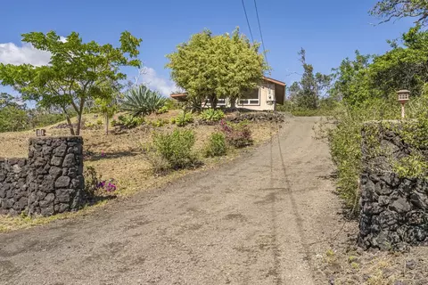 92-1531 Walaka Dr, Ocean View, HI 96737