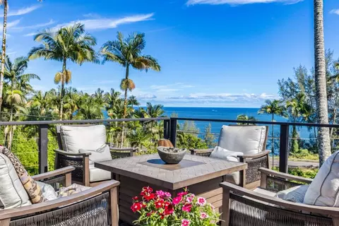 79 Halaulani Pl, Hilo, HI 96720
