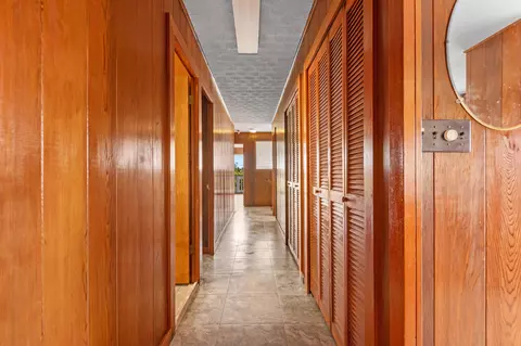 Entry Way - 744 Wainaku St # -A, Hilo, HI 96720 photo 1 of 2