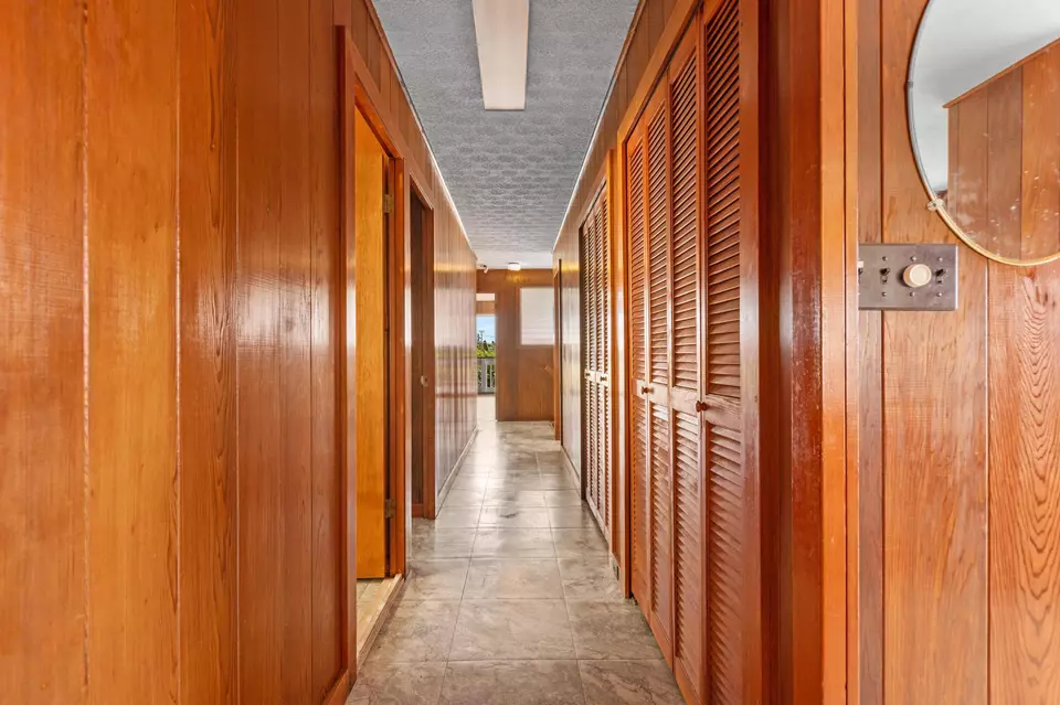 Entry Way - 744 Wainaku St # -A, Hilo, HI 96720 photo 1 of 2
