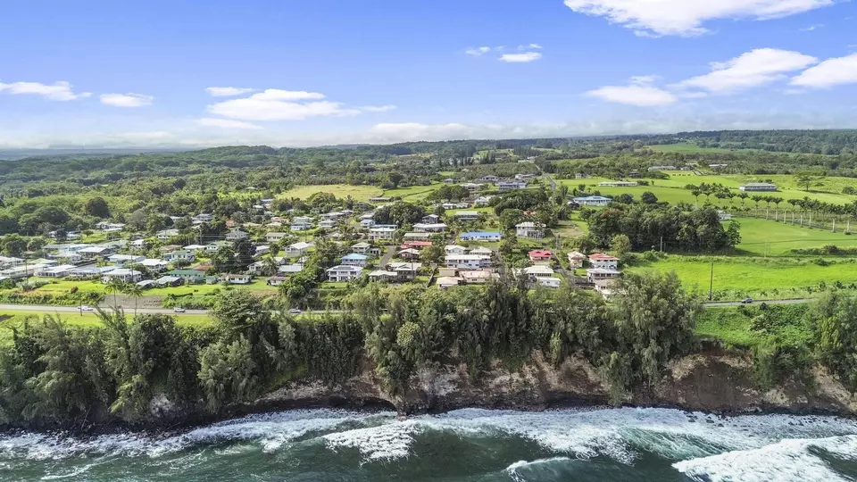 View/Area - 744 Wainaku St # -A, Hilo, HI 96720 photo 2 of 3