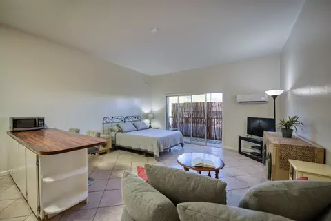 355 Kalanianaole St #124, Hilo, HI 96720
