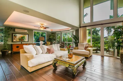 4100 Queen Emma Dr #72, Princeville, HI 96722