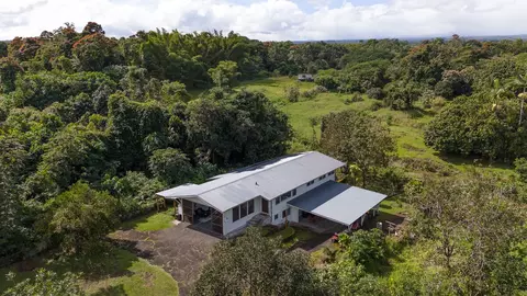 28 Hale Manu Dr, Hilo, HI 96720