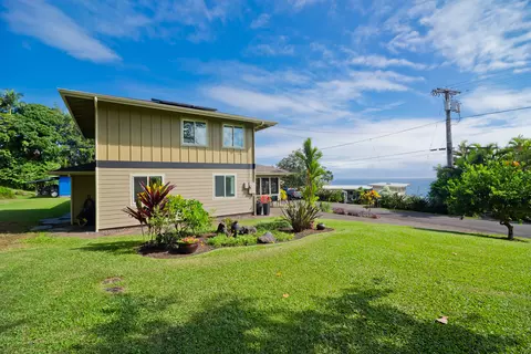 49 Paukaa Dr, Hilo, HI 96720
