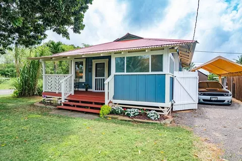 7994 Kekaha Rd, Kekaha, HI 96752