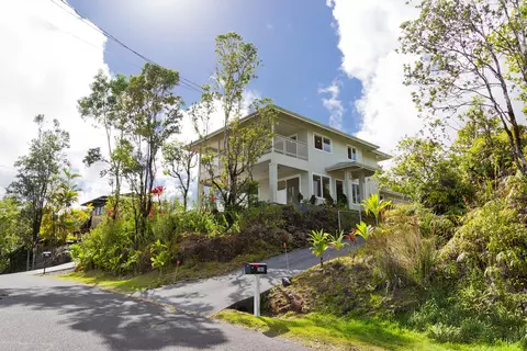 25-49 Ua Nahele St, Hilo, HI 96720