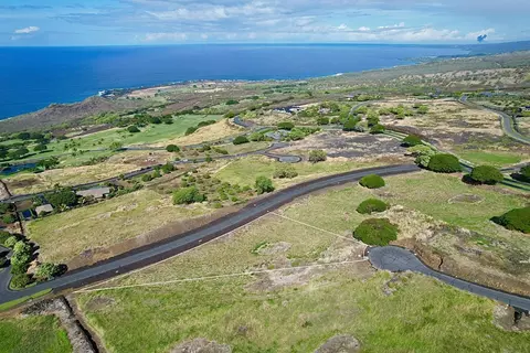 Undisclosed, Kealakekua, HI 96750