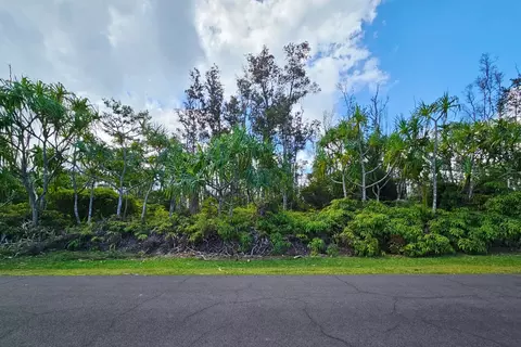 Maikoiko St, Pahoa, HI 96778
