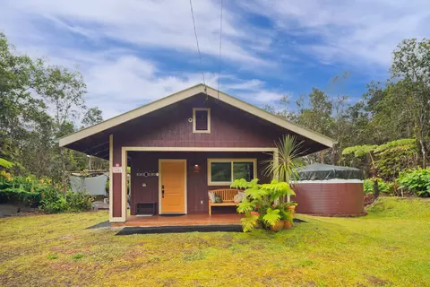11-3785 1st St, Volcano, HI 96785