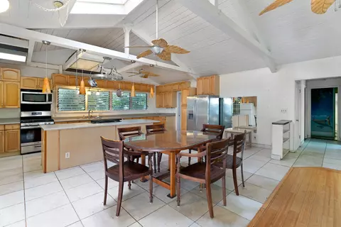 78-7012 Walua Rd, Kailua Kona, HI 96740