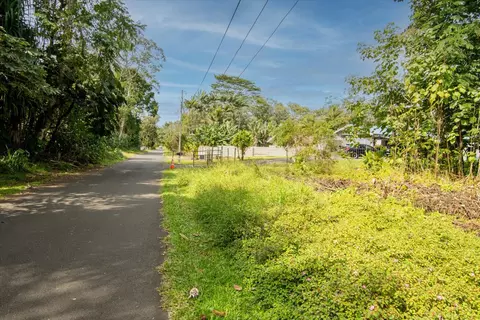 Oio St, Pahoa, HI 96778