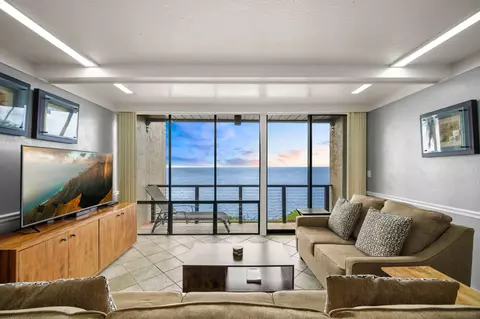 1677 Pee Rd #B2, Koloa, HI 96756