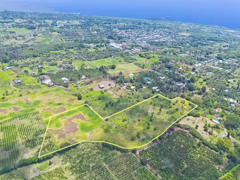Undisclosed, Kealakekua, HI 96704