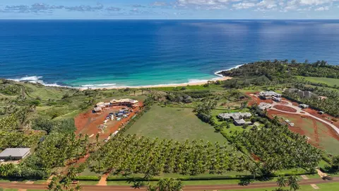 2920 Kapoli St, Kealia, HI 96746