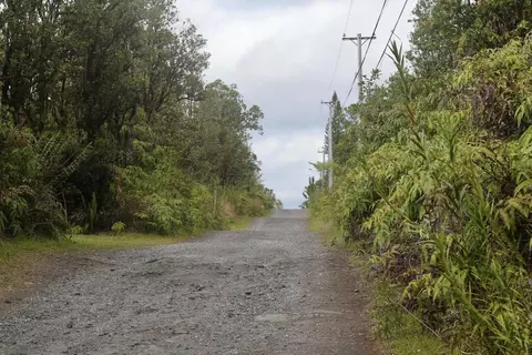 Ala Naulani Rd, Volcano, HI 96785