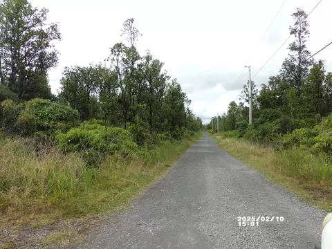 Malia Aina Rd, Volcano, HI 96785