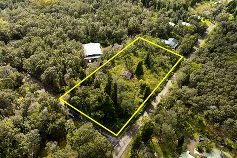 Laukapu Ave, Volcano, HI 96785