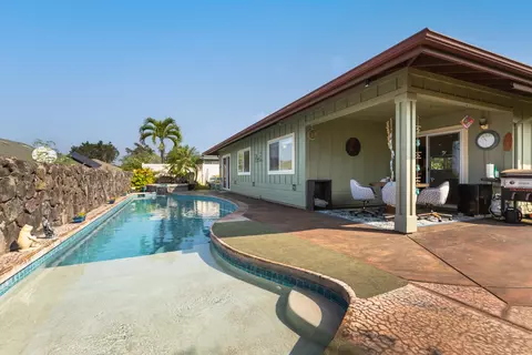 75-634 Mea Lanakila Pl, Kailua Kona, HI 96740
