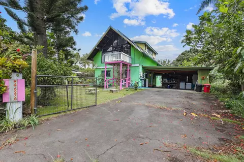 94-6276 Puka St, Naalehu, HI 96772