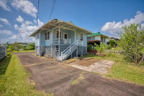 1755 Kaiwiki Rd, Hilo, HI 96720