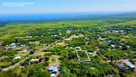 Mauka St, Naalehu, HI 96772