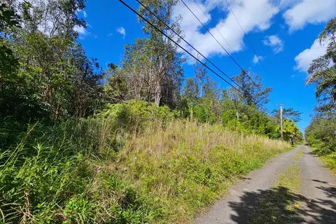 Road 11, Kurtistown, HI 96760