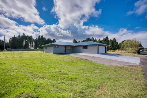 99-303 Maunanani Pl, Volcano, HI 96718