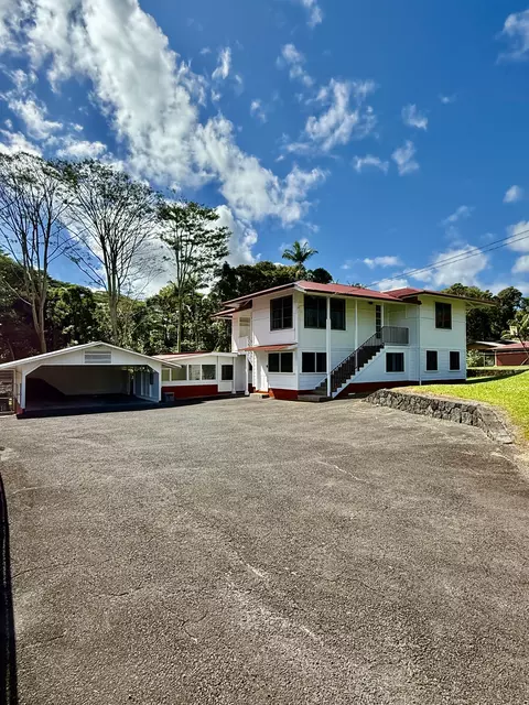 965 Kaumana Dr, Hilo, HI 96720