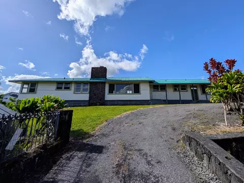 1249 W Kawailani St, Hilo, HI 96720