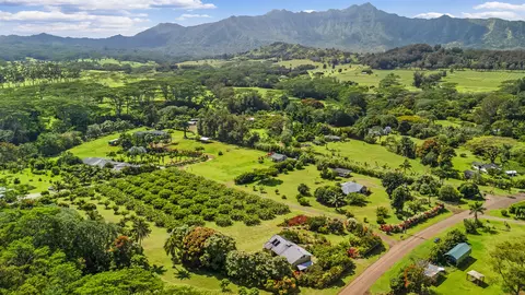 4685 Kuawa Rd, Kilauea, HI 96754