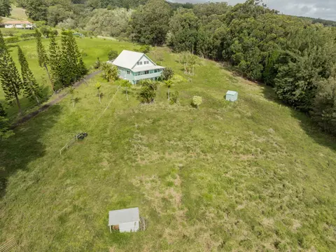44-3022 Hoo Kahua Rd, Honokaa, HI 96727