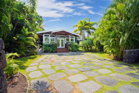78-134 Holua Rd, Kailua Kona, HI 96740