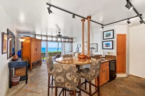 75-5888 Alii Dr #A4, Kailua Kona, HI 96740