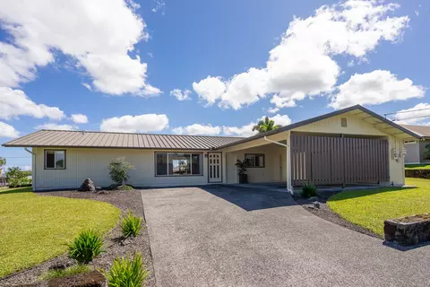 833 Hoolala Pl, Hilo, HI 96720
