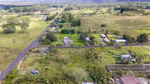 Ekena St, Mountain View, HI 96771