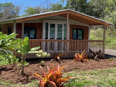 94-6317 Puka St, Naalehu, HI 96772