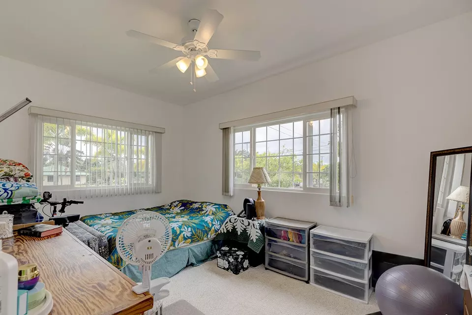 Bedroom - 497 Makanaa St, Hilo, HI 96720 photo 2 of 2