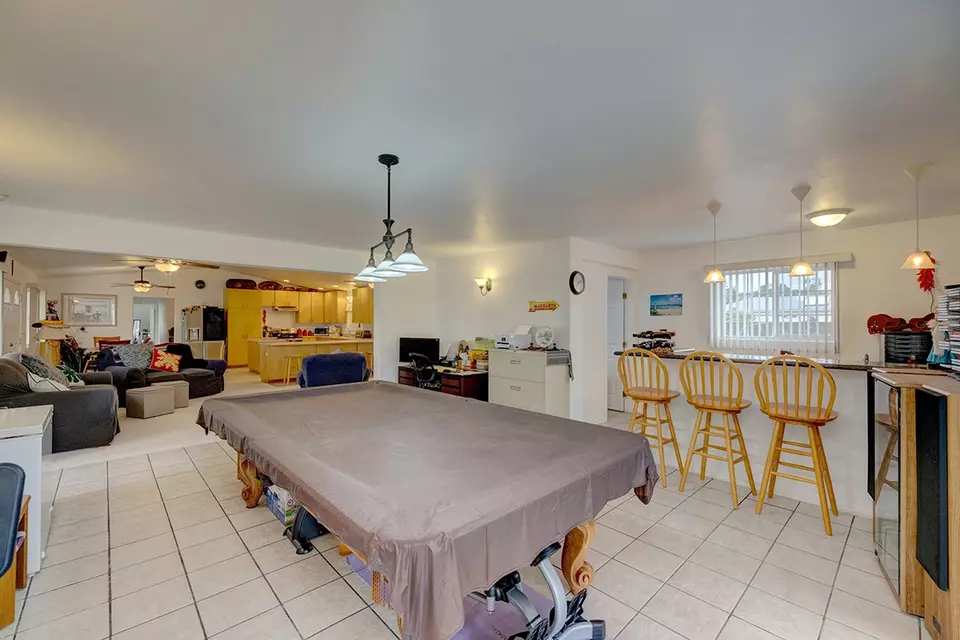 Dining - 497 Makanaa St, Hilo, HI 96720 photo 1 of 1