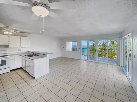 77-6311 Alii Dr #301, Kailua Kona, HI 96740