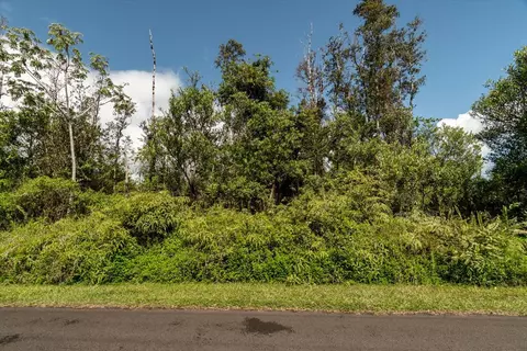 Laniuma St, Keaau, HI 96749