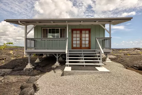 5 Piilani Rd, Pahoa, HI 96778