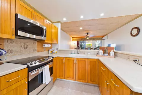 75-6081 Alii Dr #Q102, Kailua Kona, HI 96740