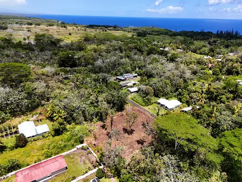 Ono St, Pahoa, HI 96778