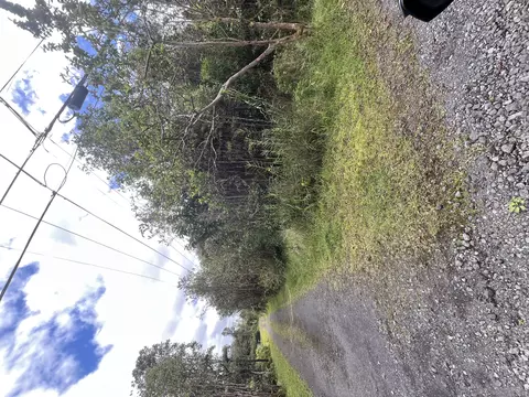 Keola Pl, Volcano, HI 96785