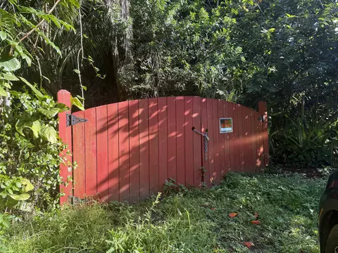 4200 Waha Rd, Kalaheo, HI 96741